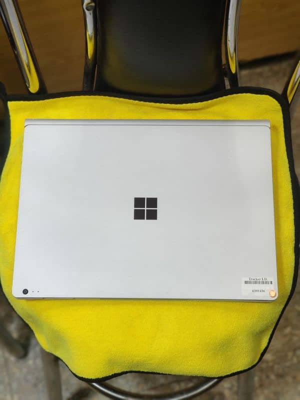 Microsoft surface book core i5 6th generation 3