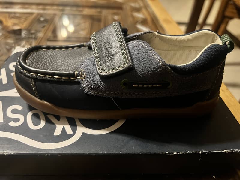 Clarks Toddlers shoes 4