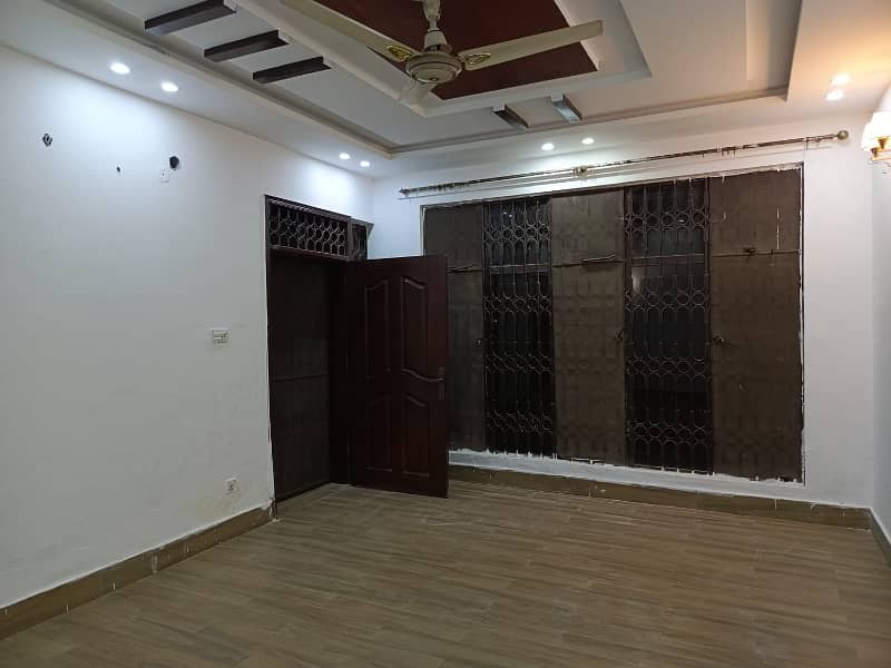 7,5 Marla Lower Portion For Rent F2 Block Johar Town 1