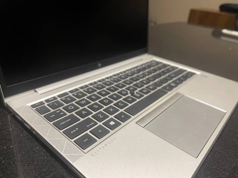 Hp Elitebook 840 G7 AMD Ryzen 5 Ram 16 GB SSD 256 GB 1