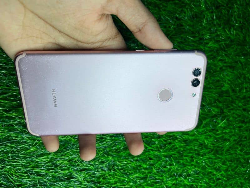 Huawei nova 2 plus 1