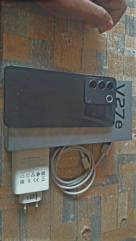 vivo v27e 1 month warranty box charger available 1