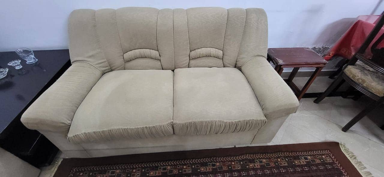 Comfortable 3-Seater Sofa Set for Sale – Great Condition! 4