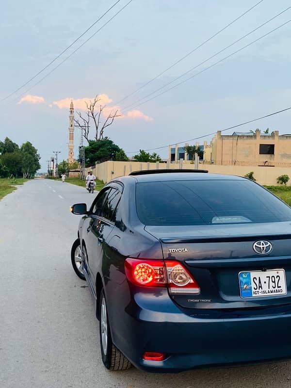 Toyota Corolla Altis 2010 6