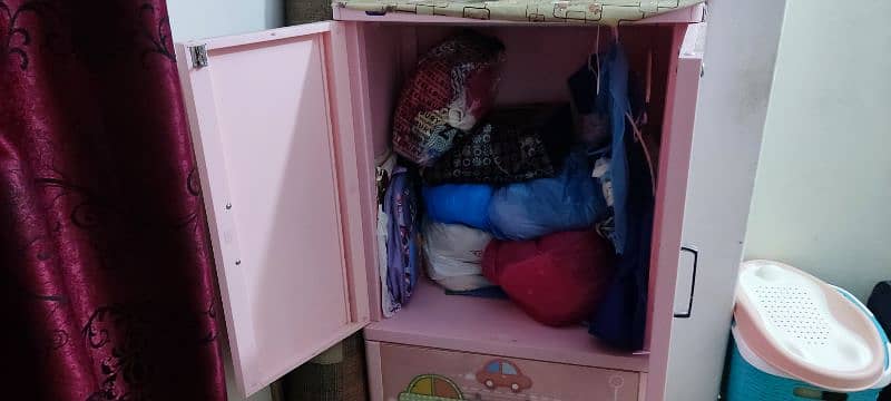 Pink wardrobe for sale 2