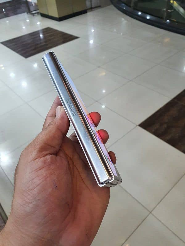 samsung Z fold 3, UAE, non pta. 2