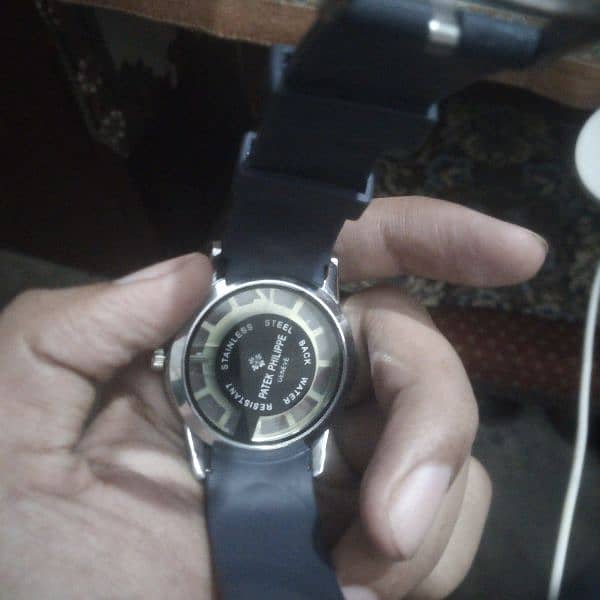 men's Watch a one condition whatsapp 03286234811 only msg no call 1