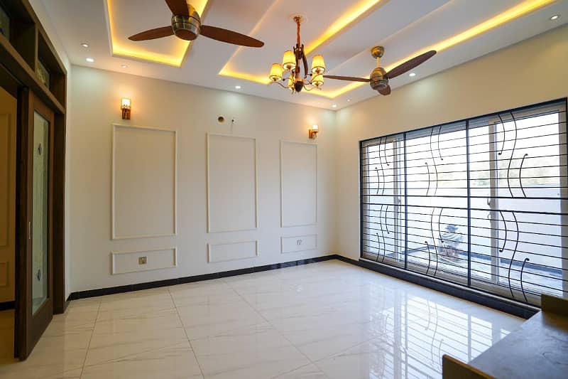 10Marla Upper Portion Available For Rent in Ghaznavi Block Bahria Town Lahore 4