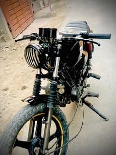 Safari 100cc convert in cafe racer bike