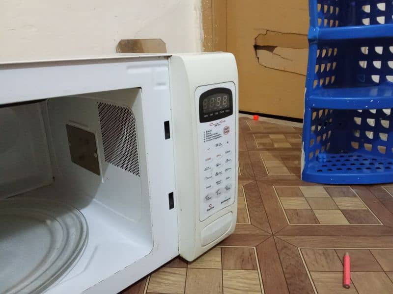 Dawlance microwave 2