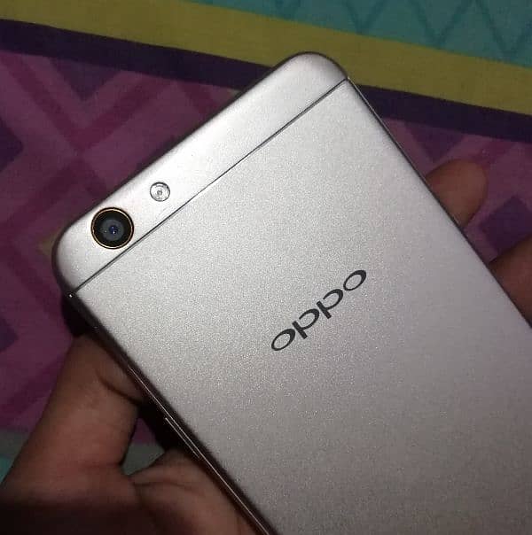 Oppo F1s 4Gb / 64Gb Mobile 4G / No vivo infinix tecno samsung huawei 4