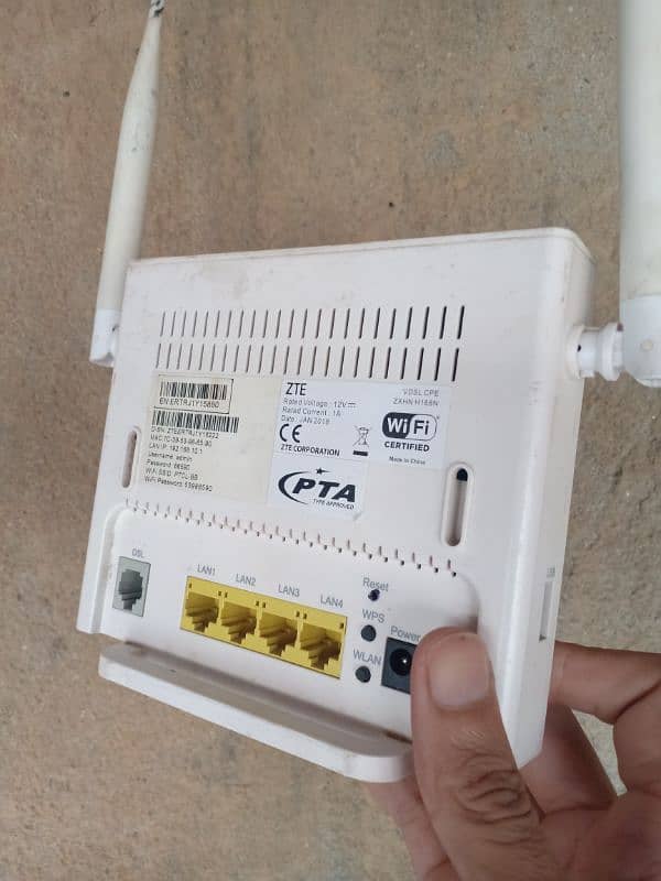 PTCL internet WiFi router 1