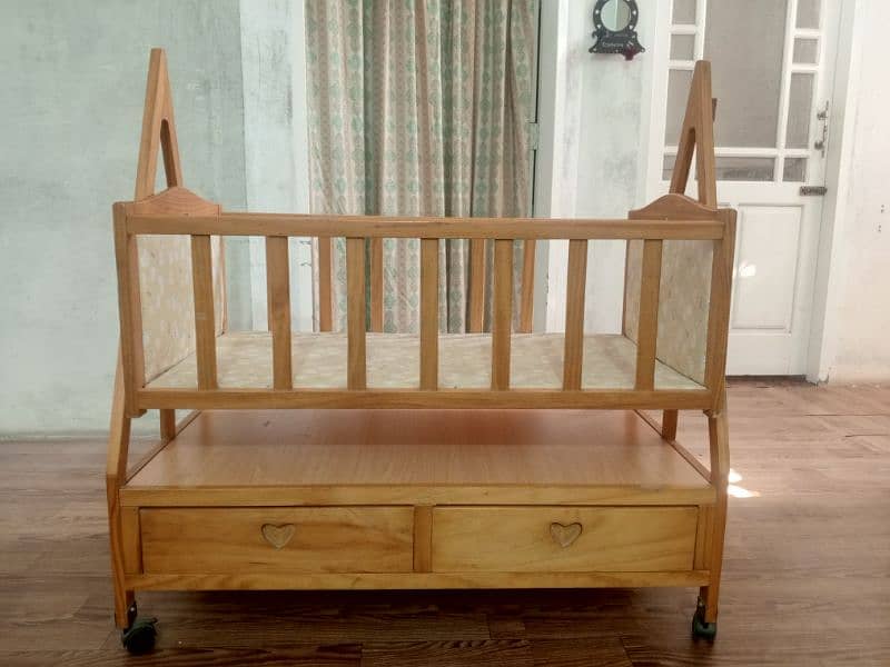 baby cot 1