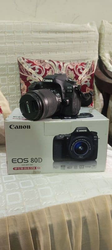 CANON 80D 10/10 10