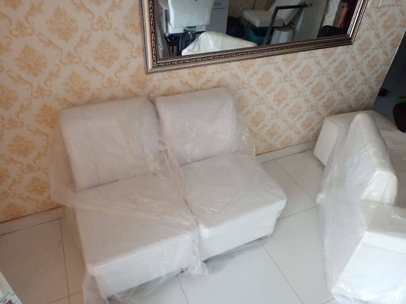 single seat sofa 0