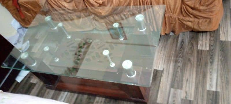 A beautiful table for sale 0