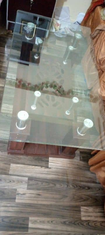 A beautiful table for sale 1