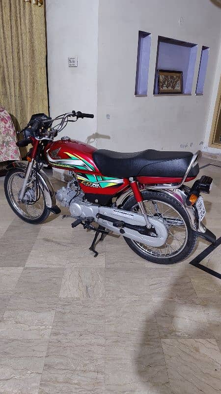 Honda 70 2o22 Mint condition o3oo 94 88 7ll 7