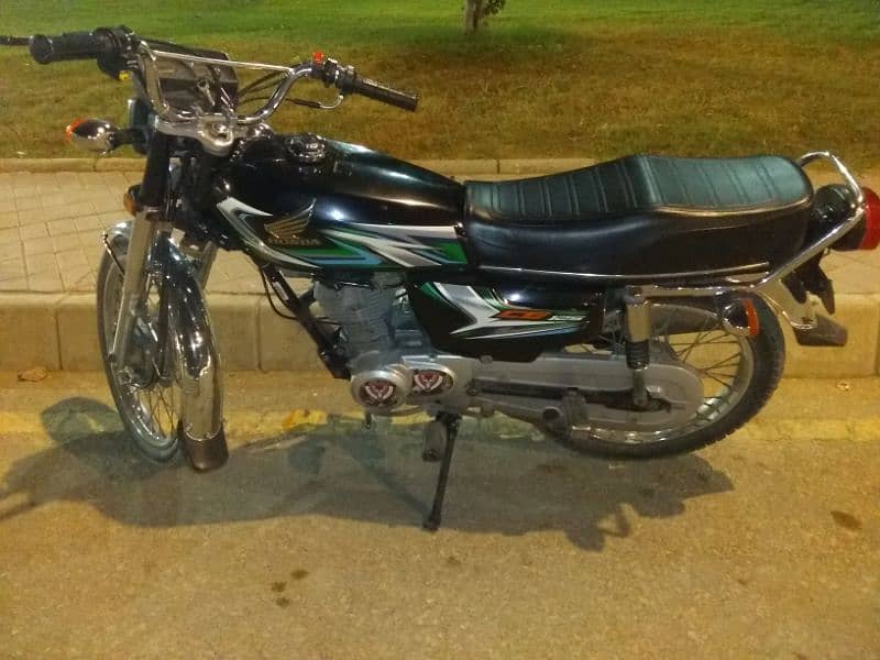 Saleing Honda CG125 2023 Karachi num 1