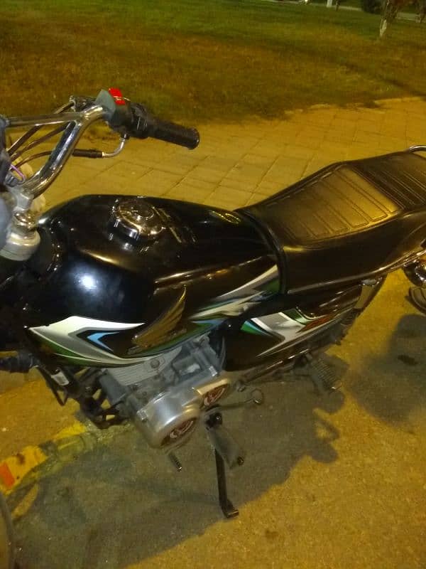 Saleing Honda CG125 2023 Karachi num 4