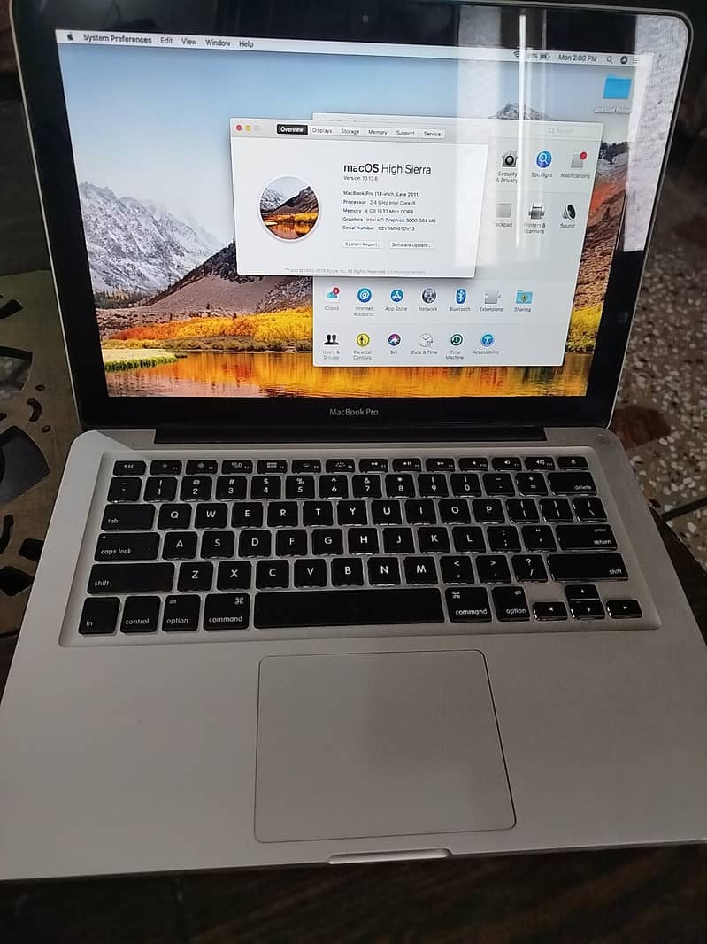 MacBook pro for sale excellent condition 2