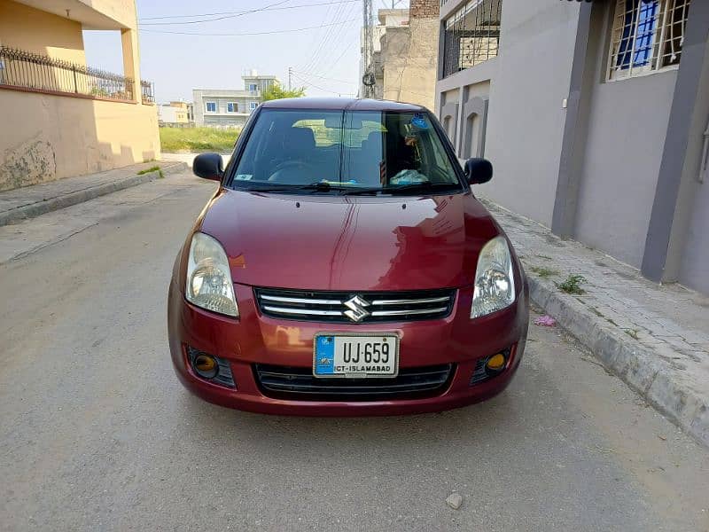 Suzuki Swift DLX 1.3 2012  Manual  Red 0