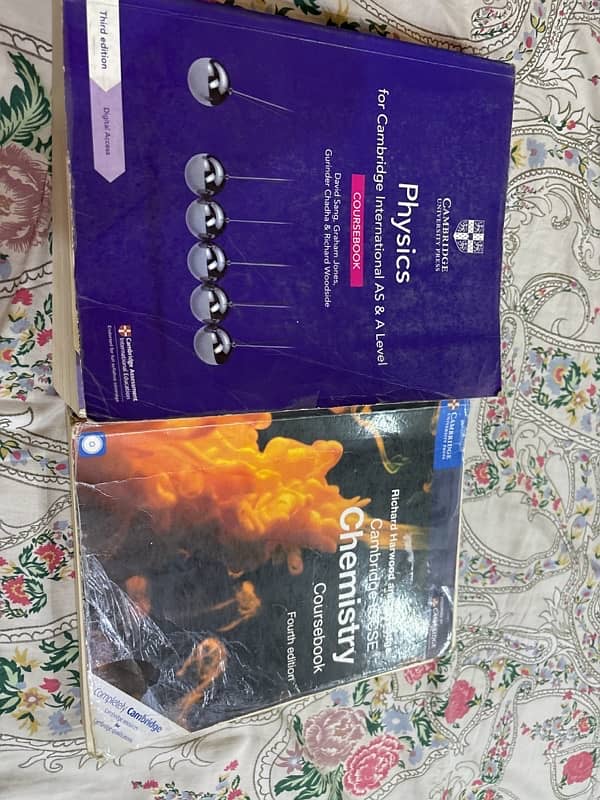 A level orignal physics and chemistry books in good condition 0