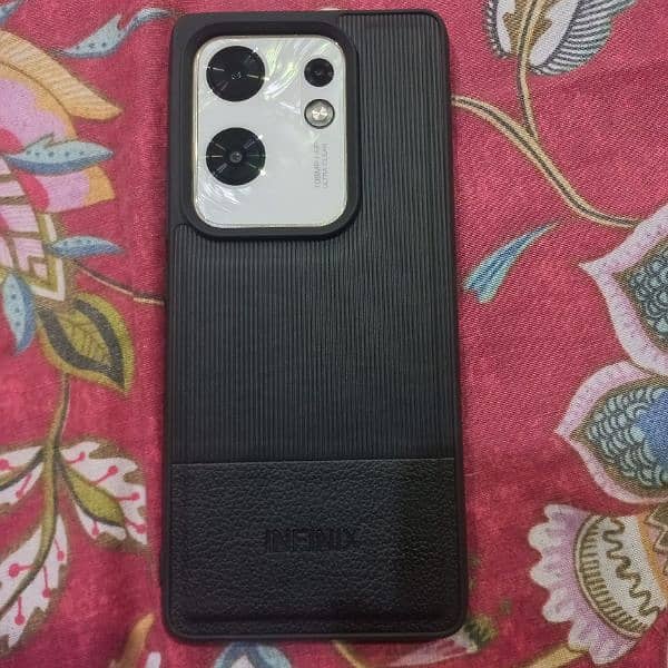 infinix  zero 30 10by10 he 8 months  warranty  he 3