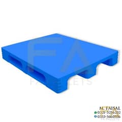 Plastic Pallets | New & used pallets | Industrial Storage Pallet stock