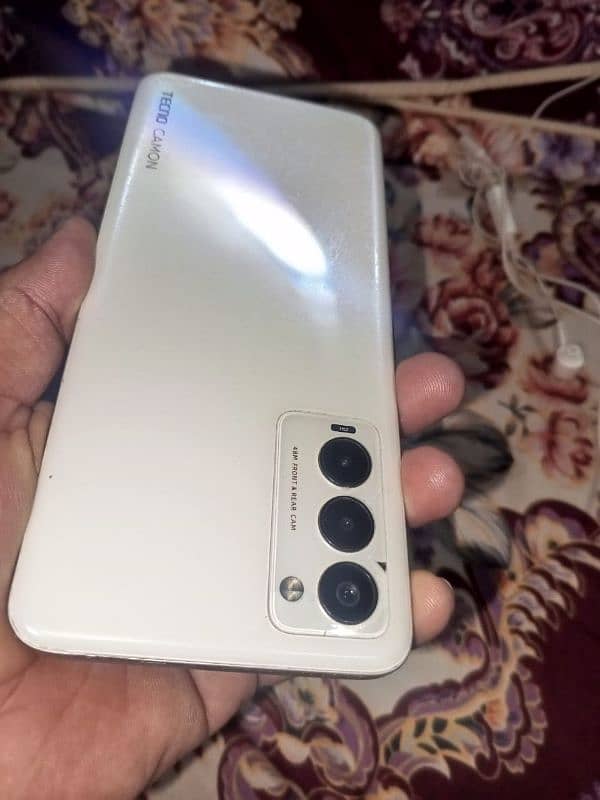 techno camon  6+128 gb condition 10 by 8 4