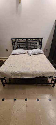 IRON BED WITH METRESS