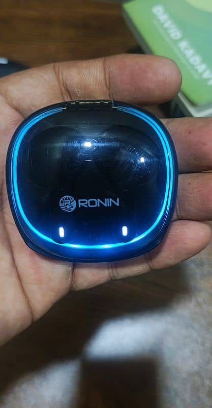 RONIN R-520 Bluetooth Ear pods 2