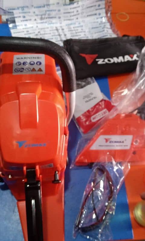 Chainsaw Zomax 5800 Model, wood Cutter, Tree Cutter 8