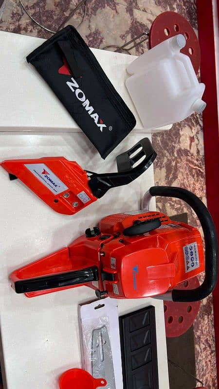 Chainsaw Zomax 5800 Model, wood Cutter, Tree Cutter 11