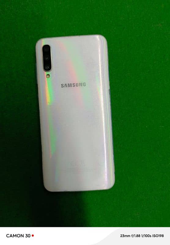 samsung A50 4/128 4