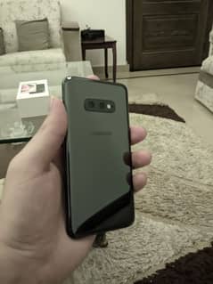 Samsung s10e 6/128gb