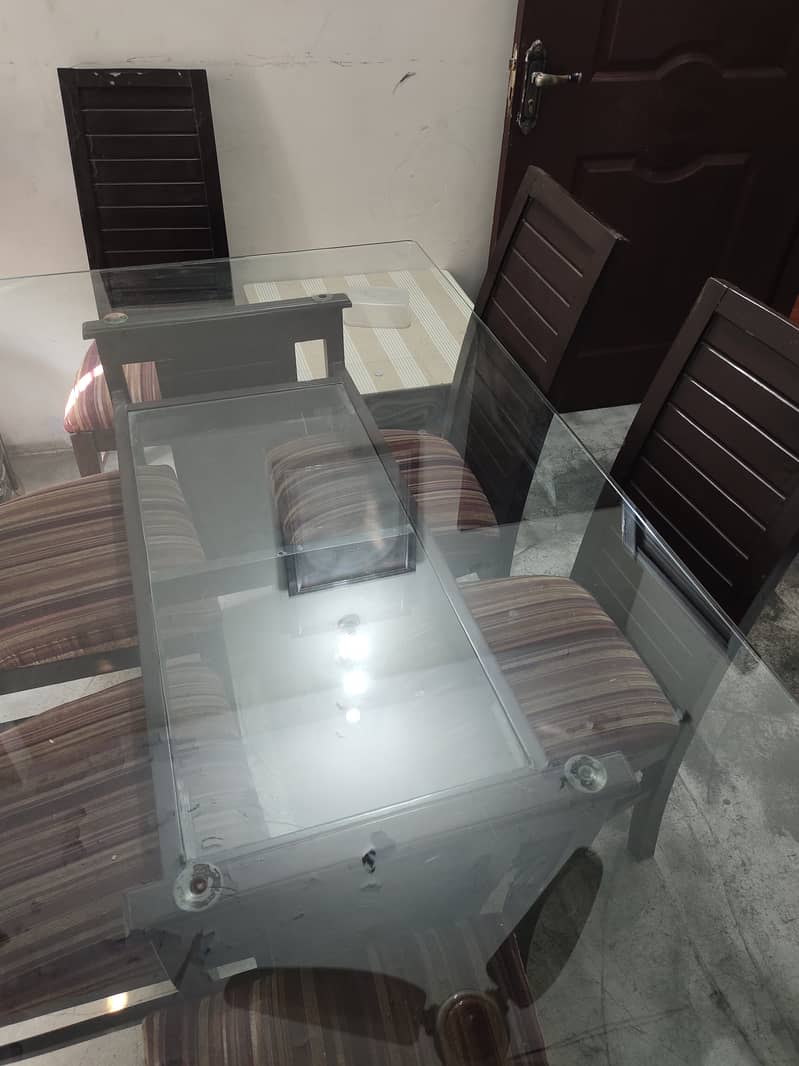 Dining Table with 6 chairs 2