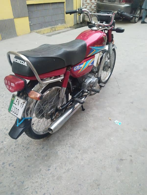 Honda CD 70 2019 3