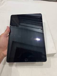 Ipad 7th generation in reasonable rps with box and original back cover