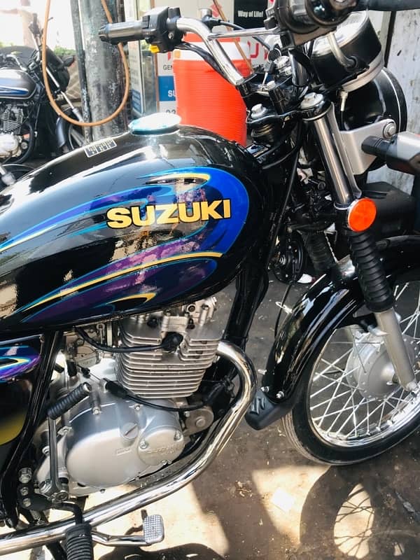 Suzuki Gs150 1