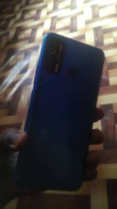 Techno spark 5 pro 4/64 gb 10/8 condition