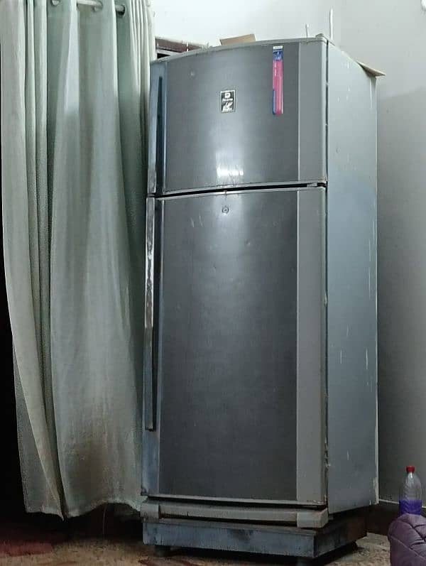 fridge argent sale krna hn 1