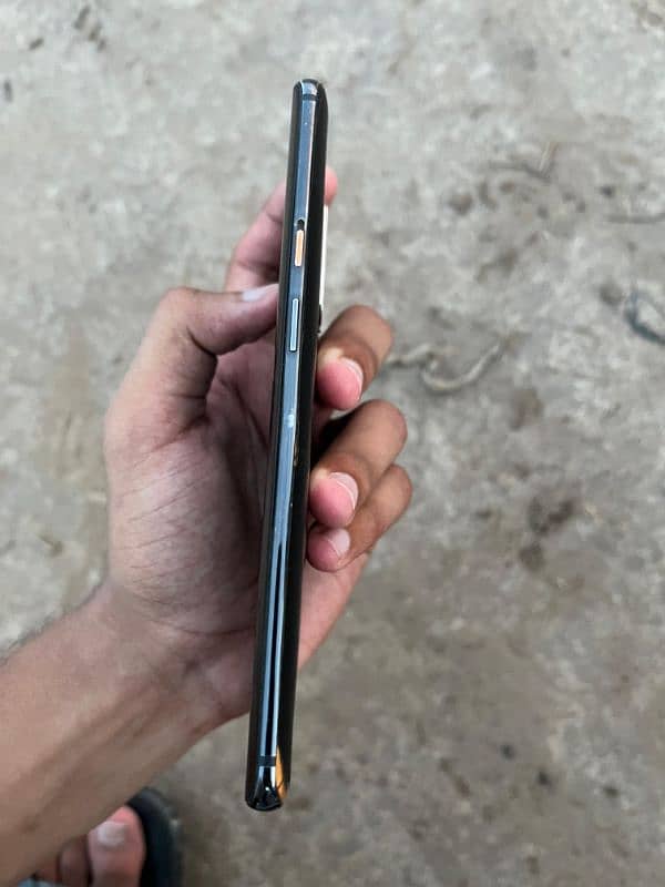 One Plus 7t Pro MacLeran 4