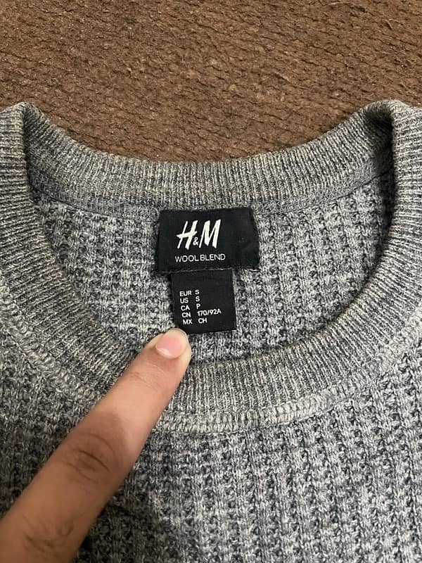 H&M sweater original branded 1