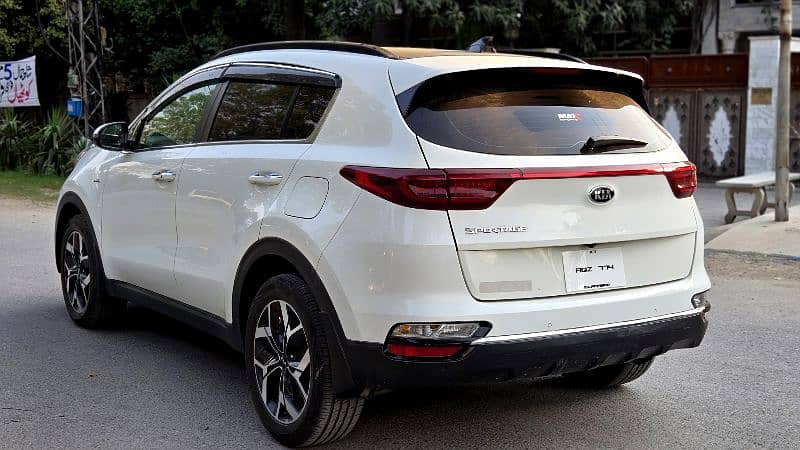 2020 KIA Sportage AWD full option Variant 2