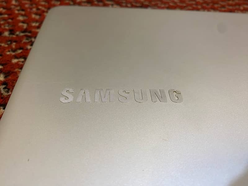 Samsung Notebook 7 spin (Touch X30 convertible ) 6