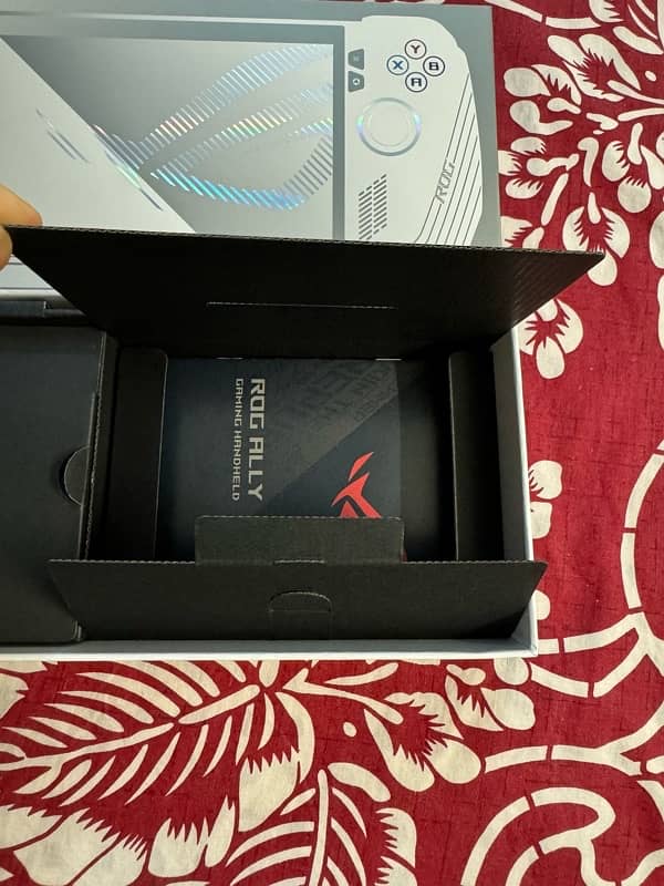 Asus ROG Ally Handheld Gaming PC (2TB) 3