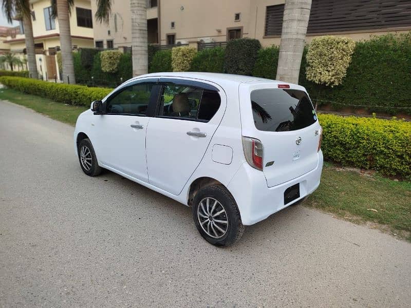 Daihatsu Mira 2012 5