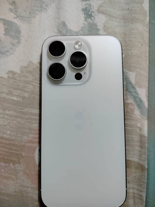 iPhone 15 pro white titanium 5