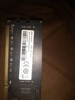 8 GB DDR III RAM & 128 GB SSD